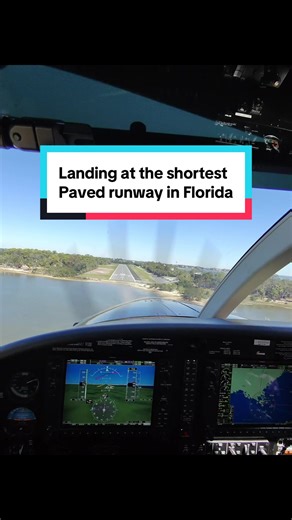 Quick video of me landing the Kodiak at the shortest public paved runway in Florida. Awesome approach and challenging landing. I had the privilege to land here half a dozen times last winter. With a little luck we’ll be back this year. #cedarkey #pilot #floatplane #aviation #foryou