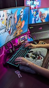 14K views · 973 reactions | For Tom and Jerry Fans 燎 3D Keyboard Rug size 17.3in x 6.3in Handmade of Soft Yarn臨 #tomandjerry #gift #fypシ #tomandjerrymemes | Daft Pink Art | Facebook