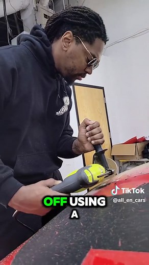 How to Fix Damaged Car Vinyl Wrap Effectively