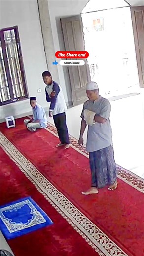 Natural Sound Inside the Mosque