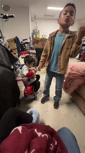 X R💕💕💕 (@its_m3n0)’s videos with Ni**a Ni**a Ni**a - Gangsta Rap