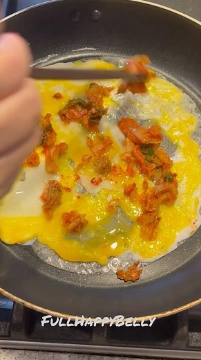 Kimchi cheese rice paper omelette
