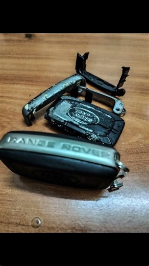 One of the problems with Range Rover keys is this...But there is always a solution! #landrover