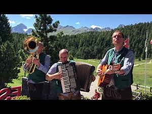 So nice: German folk music in St. Moritz Switzerland