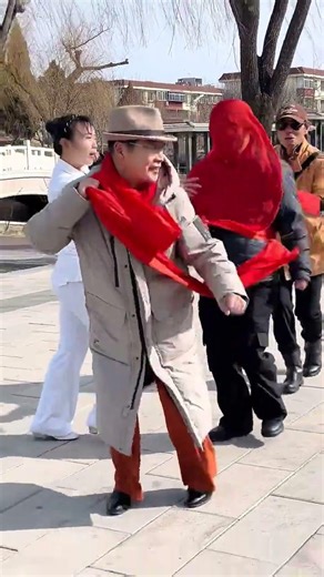 Energizing Square Dance Fun at the Park
