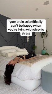 the science behind a low mood and chronic stress 👇🏼 chronic stress doesn’t just wear you down mentally; it can physically alter your brain, leading to a persistent low mood 🥹 over time, stress can change your brain’s structure and chemistry, resulting in a prolonged feeling of heaviness and exhaustion 😮‍💨 long-term stress floods your body with cortisol, and this disrupts the chemicals responsible for regulating your mood… making you feel irritated, anxious, sad, or discouraged regularly 🥹 