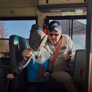 Gary Kelmer is a school bus driver beloved by parents and students alike. They just said 'thank you' in way that will blow your mind! ❤️ 🏈 🚌 | The Digital Spoke