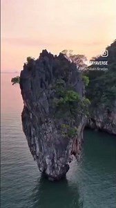 Standing in front of the legendary James Bond Island! 🏝️✨This island is famous for a reason... 🎬🌴