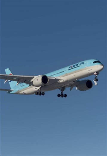 Korean Air A350-900 Makes Historic Landing at YYZ