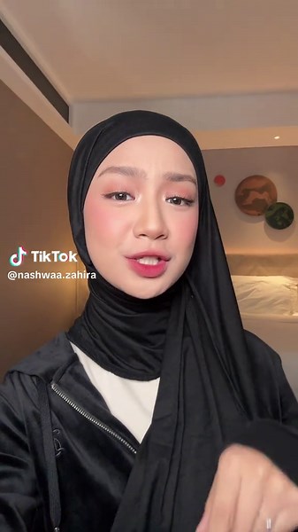 Make Up Hacks for Flawless Application