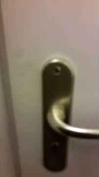 Porte qui s'ouvre