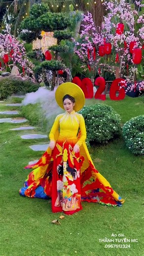 Demo 12 mẫu trình diễn trong mini show Lung Linh Dáng Việt cho mn ngắm trước nha. Chi tiết từng áo em up sau. Khách thuê muốn tham khảo clip diễn cứ ib zl e nha#duyendangaodai #aodaithiduyendang #aodaibieudien #aodaidithi #aodaitrinhdien