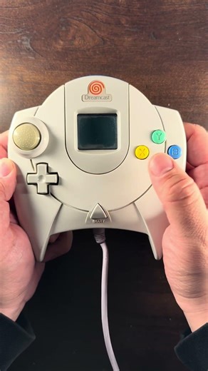 Clicking every button on a Sega Dreamcast Controller #gaming #nostalgia #dreamcast #sega #sonic