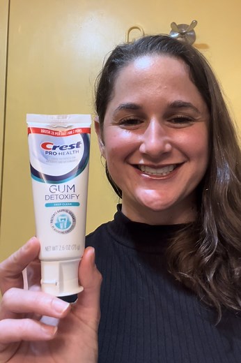 Watch Honest review Crest Pro-Health Gum Detoxify Toothpaste on Amazon Live