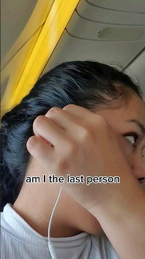 Airlines Headphones | Samsung Earphones use in Airplane ✈️ 🎧