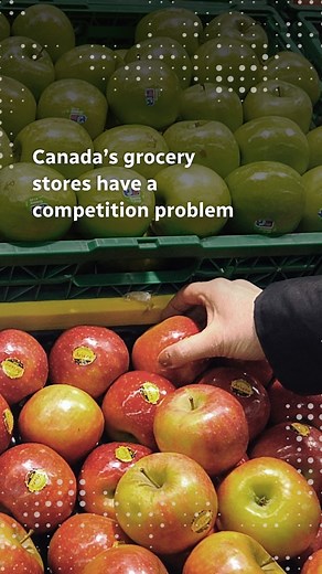 Did you know that Loblaws, Metro and Sobeys make almost 60 per cent of all grocery sales in Canada? That’s part of what’s driving up the cost of food at the fastest pace seen in decades. A new report from the Competition Bureau found Canada’s grocery business needs government action to encourage new players and bring prices down. (Reporting: Pete Evans/CBC News, Video: Ashley Fraser/CBC News) #GroceryStore #FoodPrices #Canada | CBC News