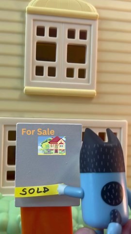 PB and Jaam | 🪧 Bluey The Sign Episode Ending Music Part 2 🎶 Bluey Lazarus Drug Ending Made with Bluey Toys 🥰 Thank you @officialblueytv @weplayludo... | Instagram