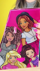 poppy bee is revealing her face on september 20th only poppy bee fans community members can join the live stream and interact. dont miss it #toys #asmr #facereveal #fun | Poppy Bee