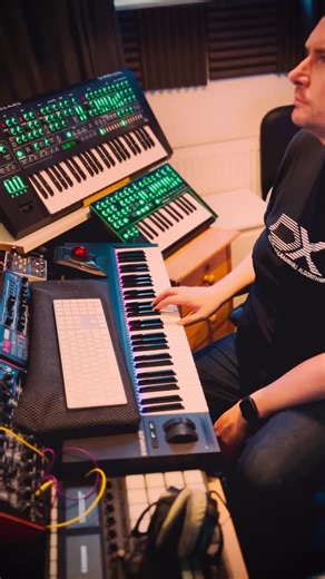 Can you name this tune? #namethattune #musicquiz #doubletriangle