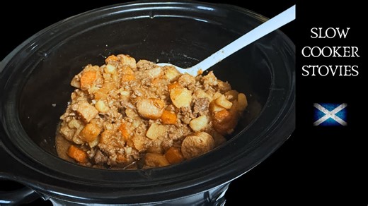 Scottish Stovies | Traditional Slow Cooker Recipe | Easy Crockpot Dinner