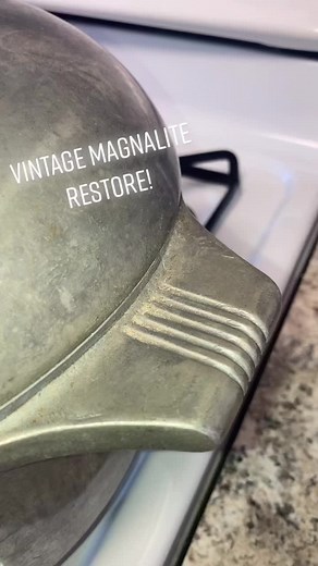 Vintage Magnalite Pot Restoration for $10 | CleanTok