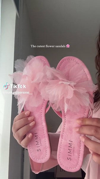 Discover the Cutest Flower Sandals for Summer