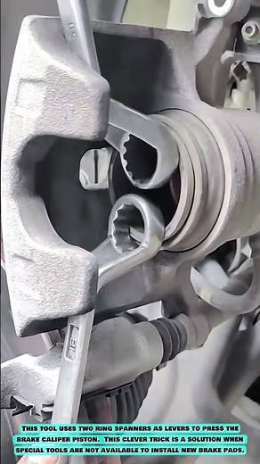 Practical Skill: Pressing the Brake Caliper Piston with a Ring Wrench #innovationtools