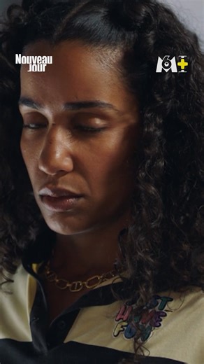 « C'était pas prévu, ça nous a dépassé... » 😨 Face au mur, Souad n'a pas d'autre choix que d'avouer l'impensable à Roméo et Sofia... 👉 Selon vous, peut-on pardonner une telle trahison ? 🛎️ #NouveauJour, en streaming sur M6 et 2 épisodes d'avance avec l'option M6 MAX | M6