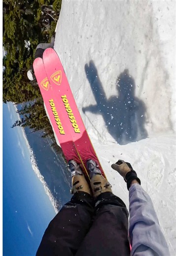 Light concussion @Whistler Blackcomb 💯 - #skiingtiktok #skitok #skiing #freeski #whistlerblackcomb