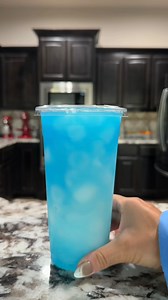 Water of the day! Blue raspberry piña colada edible glitter! 1 oz of aloe is used to help keep the layer separate and great for gut health! @singlestogo @wylerslight #watertok #wotd #water #flavoredwater #christmas | Drink Freak