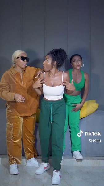 Me and my guys dem!! @Liquorose @ellaley #ggbdancecrew #e4ma