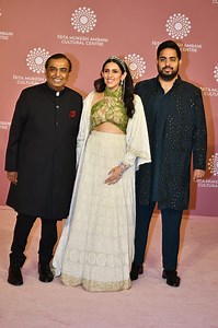 A glowing throwback to Shloka Ambani’s radiant motherhood journey — elegance, warmth, and joy in every moment as she embraced this beautiful chapter with grace. #ShlokaAmbani #ThrowbackGlow #AmbaniFamily #MotherhoodJourney #PregnancyElegance #GraceInEveryStep #AmbaniMoments #RadiantAndReal #ThrowbackMagic #ShlokaStyle | Ambani Admirers