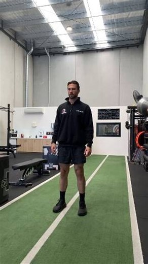 Inner Athlete (AUS) on Instagram: "𝗛𝗼𝗽 𝗣𝗿𝗼𝗴𝗿𝗲𝘀𝘀𝗶𝗼𝗻 𝗦𝗲𝗿𝗶𝗲𝘀 𝗣𝗮𝗿𝘁 𝟭 🦵 Hopping is a foundational plyometric skill that exposes athletes to single-leg loading, making it a powerful tool for building lower-limb strength, coordination, and resilience. Single-leg hops challenge the athlete’s ability to produce, absorb, and re-direct force on one limb, which closely reflects the demands of sprinting, cutting, and changing direction in sport. 💡For youth athletes, hopping improve