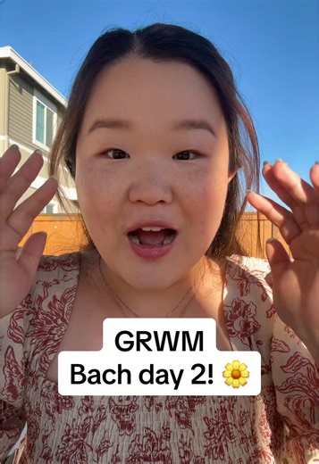 With a lil update on the bump!🤭 Today’s look: hair @Olaplex , skin @TIRTIR Inc. @Tatcha , concealer @NARS Cosmetics , powder @Laura Mercier , brows @Benefit Cosmetics , lips @Vitamasques US , set @Saie