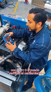 El video aborda un error común en el diagnóstico automotriz: reemplazar el sensor de oxígeno (sonda lambda) basándose únicamente en el código de error del escáner, sin verificar el sensor mismo, lo que resulta en que el problema persista. El orador, un especialista de Service Lab (una empresa de diagnóstico y programación automotriz), presenta la herramienta ST05 como solución. Este dispositivo permite: ✅ Diagnosticar cualquier tipo de sensor de oxígeno: titanio, circonio, o titanio de 5V. ✅ Ver