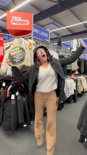 🖤💛 BLACK FRIDAY 💛🖤 Le black friday a commencé dans votre magasin Intersport alors n’hésitez plus ! 🥳 🗓️ Jusqu’au 1er décembre 2025 🎟️ Jusqu’à -50 %* À très vite en magasin ! 🍁 * Sur une sélection d’articles. | INTERSPORT Yvetot