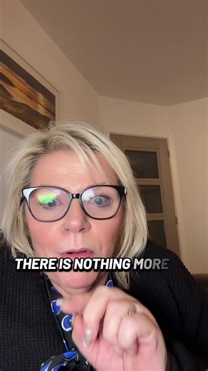 Flavoured toothpicks - game changer ! Love these #toothpick #teeth #dentalcare #tiktokmademebuylt #newyearnewdeals @pick’em