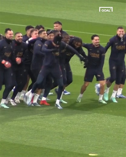 PSG training was an absolute party this week 🤣 | GOAL