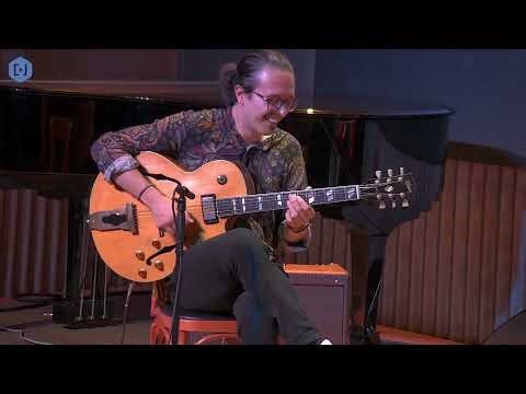 Funk in Deep Freeze - Enrico Le Noci Trio