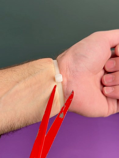 How to remove plastic cable easily 🎬 This video was produced by Network Media and The Astrit Channel | Quirky Life Tips Central