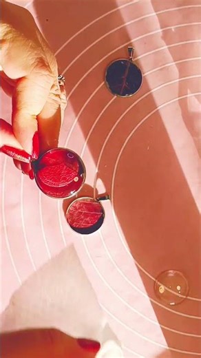 Ciondoli Petali e Foglie con Basi in Acciaio Inox e Cabochon Vetro + Resina UV | Dried Flowers DIY