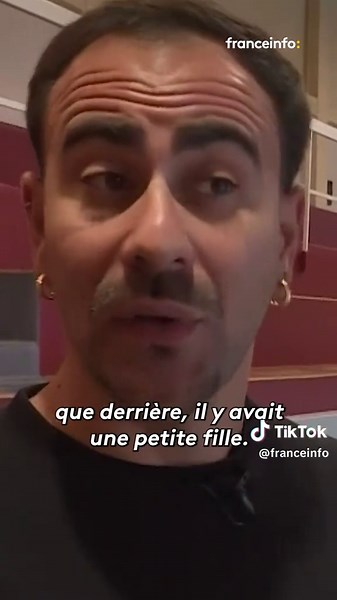 Voiture de luxe atterrit dans une piscine à La Ciotat