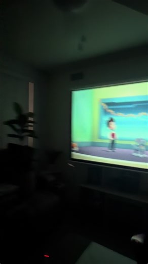 Convierte cualquier pared en tu propio cine en casa 🎬 Este mini proyector es compacto, fácil de usar y perfecto para ver películas, series o videos desde el teléfono, la tablet o la laptop. Ideal para noches de películas, cuartos pequeños o llevarlo a cualquier lugar sin complicaciones. #miniproyector #cineencasa #homemovie #proyectorportatil #entretenimientoencasa