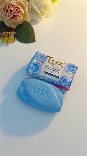 lux biru cantik kemasan lama dari akak @Play with soap ASMR 🦋🩵✨ #soapcutting #cuttingsoap #soapasmr #crunchysounds #satisfying