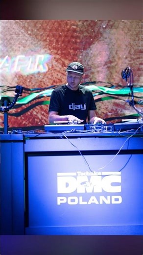 6x World DJ Champ @DJRAFIK remixing Nirvana live on 𝗱𝗷𝗮𝘆 𝗣𝗥𝗢 🔥 Full vid on his channel #djay