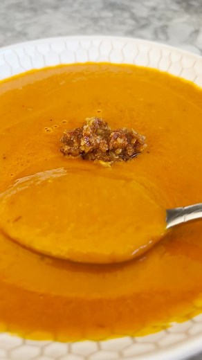 Don’t get the shivers….it’s soup season ! Here’s my delicious and simple Roasted Tomato Soup . TOMATO PESTO Pine nuts Sundried tomatoes Parmesan cheese Olive oil Black pepper SOUP 🥣 Tomatoes Olive oil Red onion Kosher salt Garlic Black pepper Red chile flakes Sugar Balsamic vinegar Vegetable stock Heavy cream | Gordon Ramsay