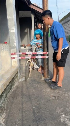 Pass the duct tape on a bicycle