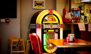 Cómo hacer una jukebox casera y personalizada