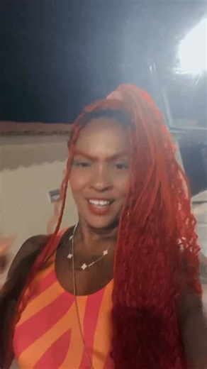 A tal da Karolina tatuada cara de percata do carai on Instagram: "🤣"