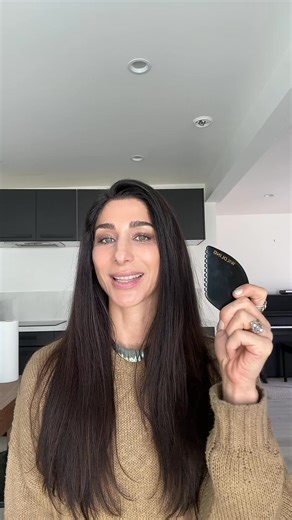 🌱 Rich in 40 trace minerals, our Gua Sha tools don’t just sculpt - they transform. | Wildling